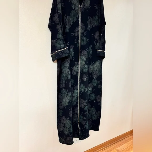 Abaya Islamic Wear Maxi Long Sleeved Dress Size XL / XXL Black Floral Green NEW - Picture 6 of 11